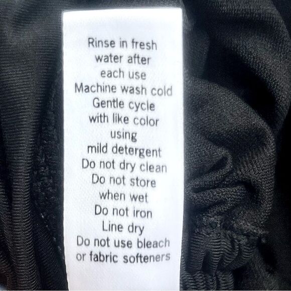 Athleta Contrast Runched Active Shorts - Picture 10 of 10